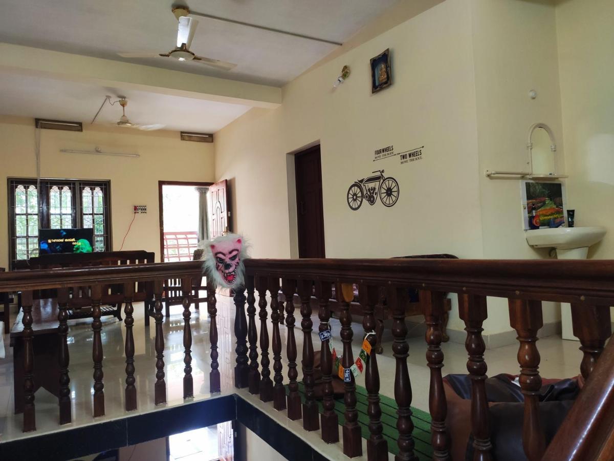 Happy Buddha Homestay Varkala Exterior photo