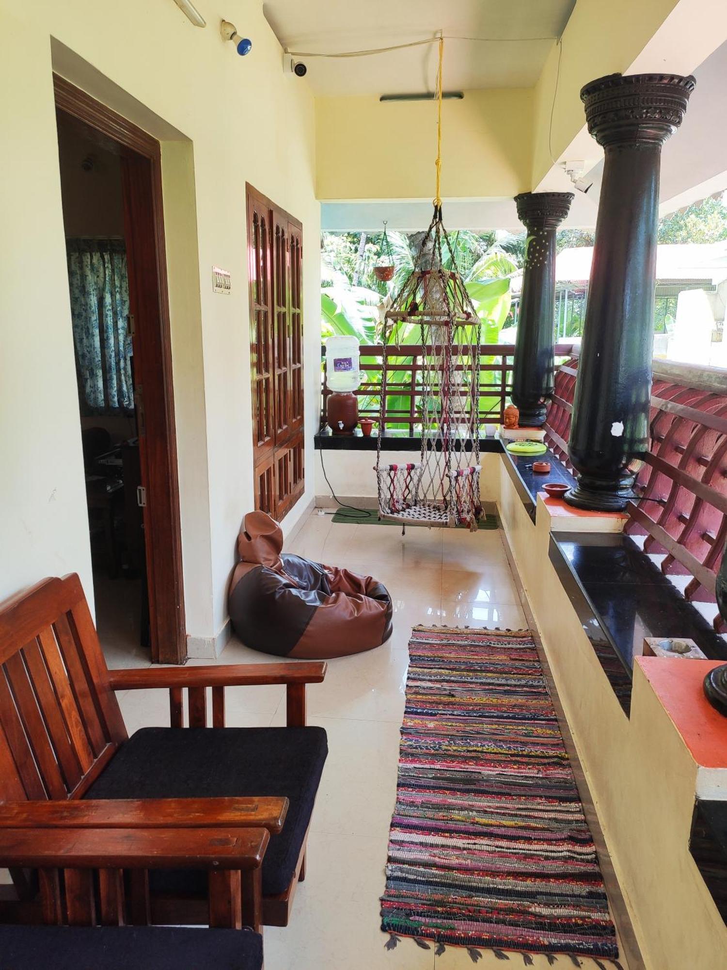 Happy Buddha Homestay Varkala Exterior photo